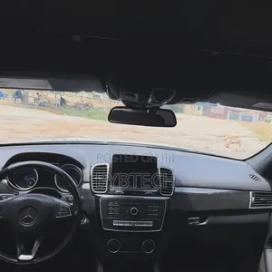 Mercedes-Benz GLE-Class 2017 White
