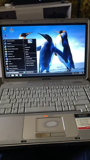 Laptop Compaq 2GB HDD 140GB