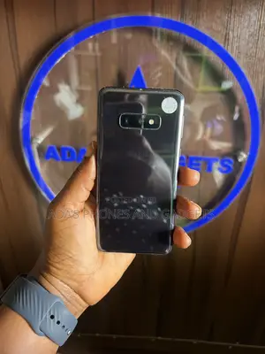 Samsung Galaxy S10e 128 GB Black