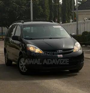 Toyota Sienna CE 7 Passenger 2010 Black