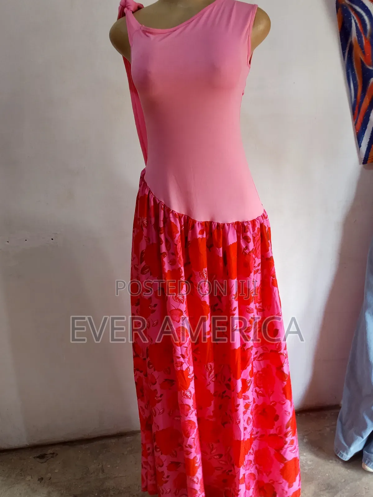 Amless Long Gown