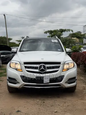 Mercedes-Benz GLK-Class Base GLK 350 4dr 4x2 (3.5L 6cyl 7A) 2015 White