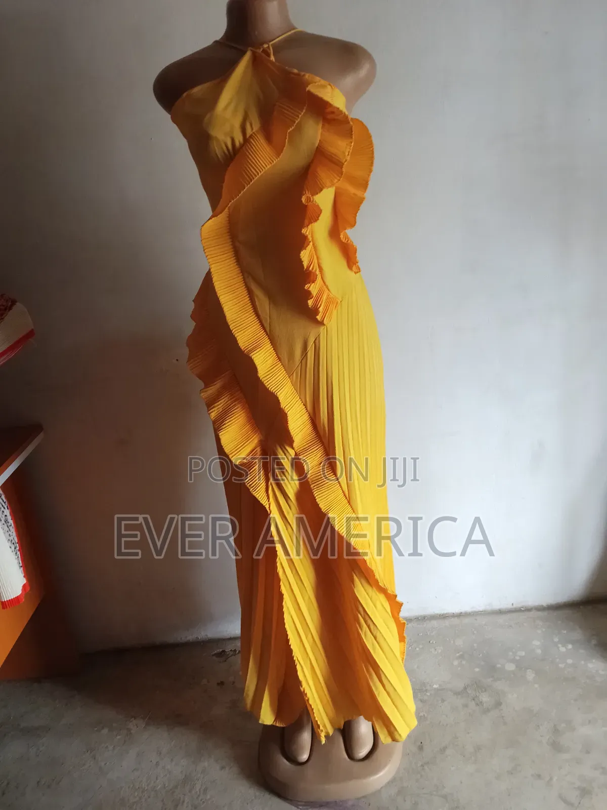 Amless Long Gown