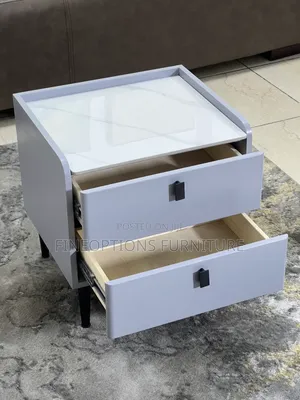Nova Curve Stool