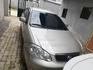 Toyota Corolla 2005 Silver