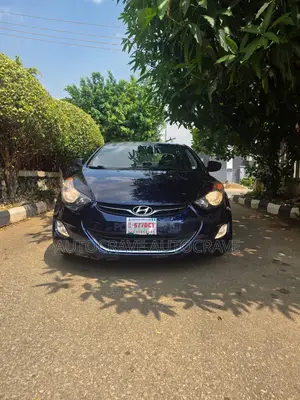 Hyundai Elantra GLS Sedan FWD (1.8L 4cyl 6A) 2013 Blue
