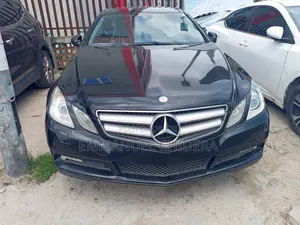 Mercedes-Benz E350 Base 2dr Coupe RWD (3.5L 6cyl 7A) 2010 Black