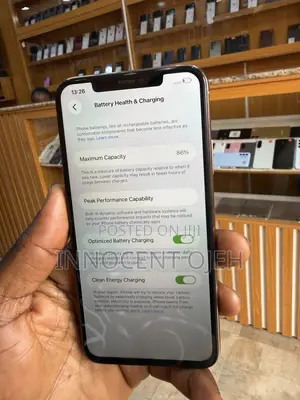 Apple iPhone 11 Pro Max 64 GB Gold