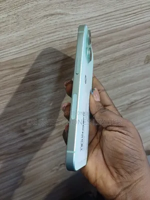 Apple iPhone 15 128 GB Green