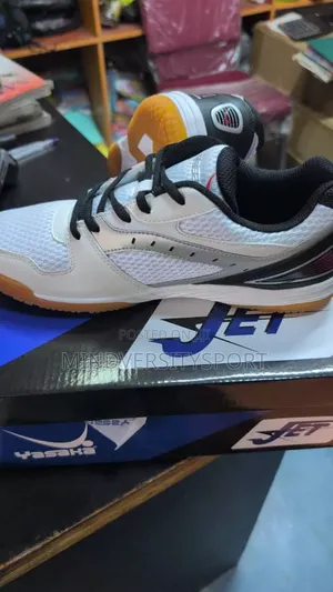 Tennis Shoe