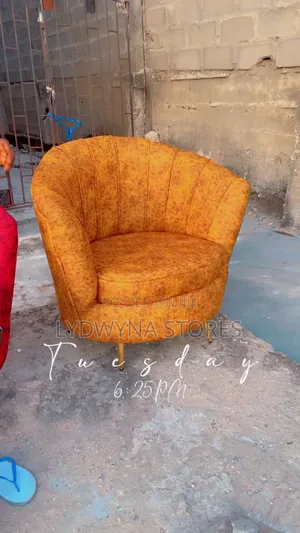 Top Class Comfortable Super Strong Quality Single Sofa