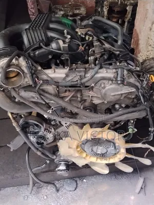 Engine and Gearbox Nissan Pathfinder 4.0 2x4 Transmission