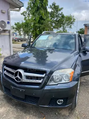 Mercedes-Benz GLK-Class 350 4MATIC 2010 Black