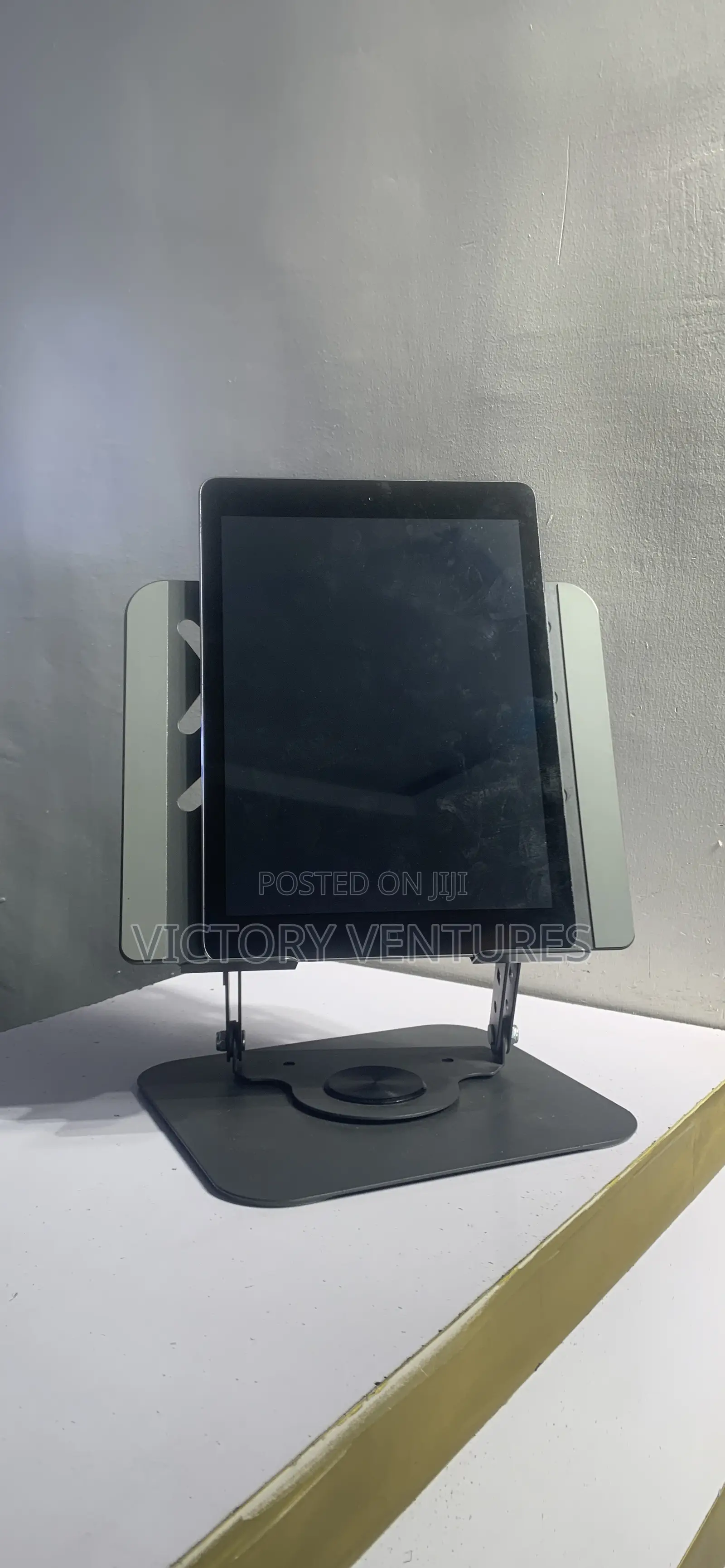 Apple iPad Air 32 GB Gray