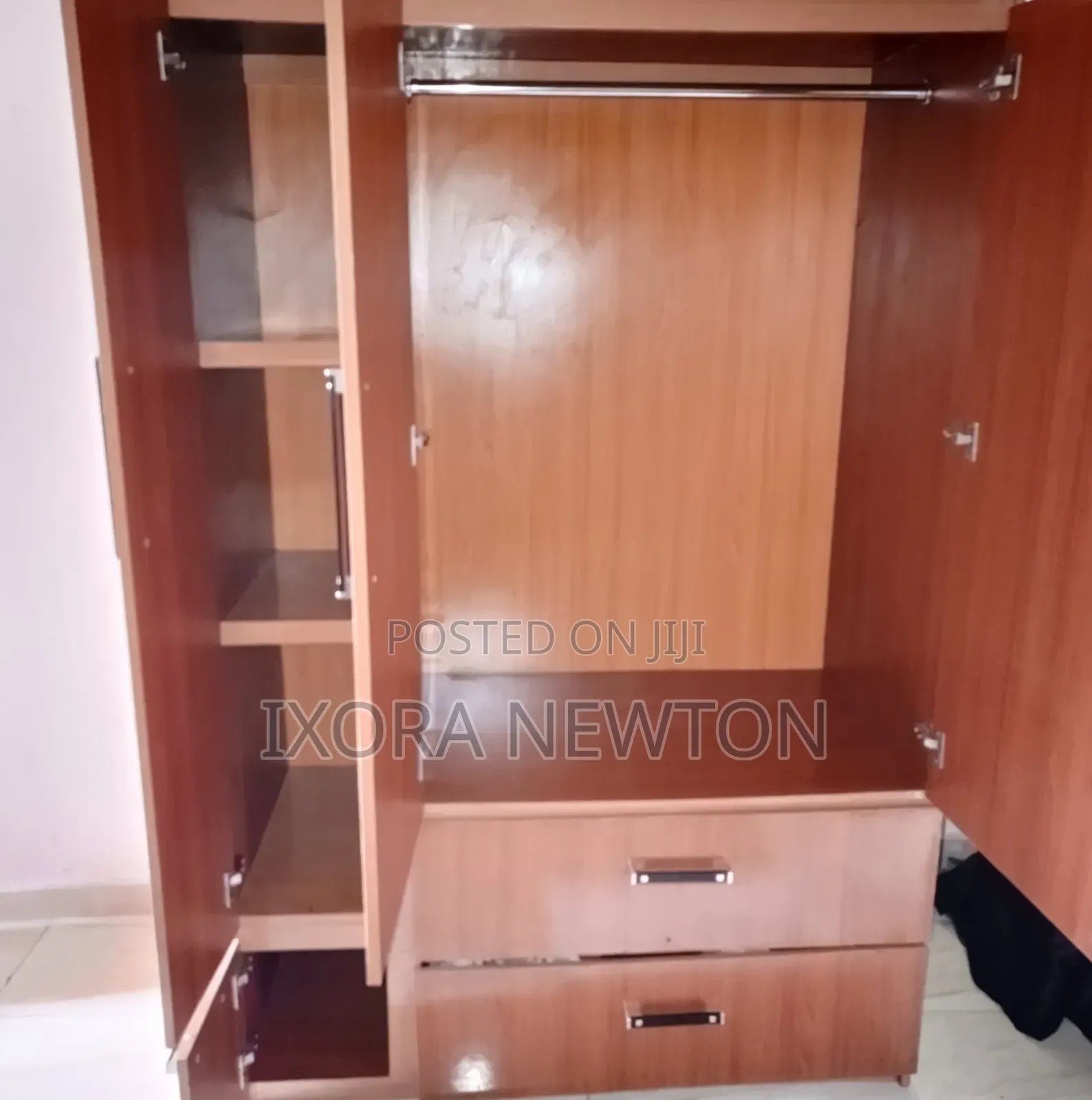 Wardrobe, 4by6