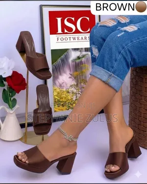 Ladies Brown Platform Block Heel Size 40