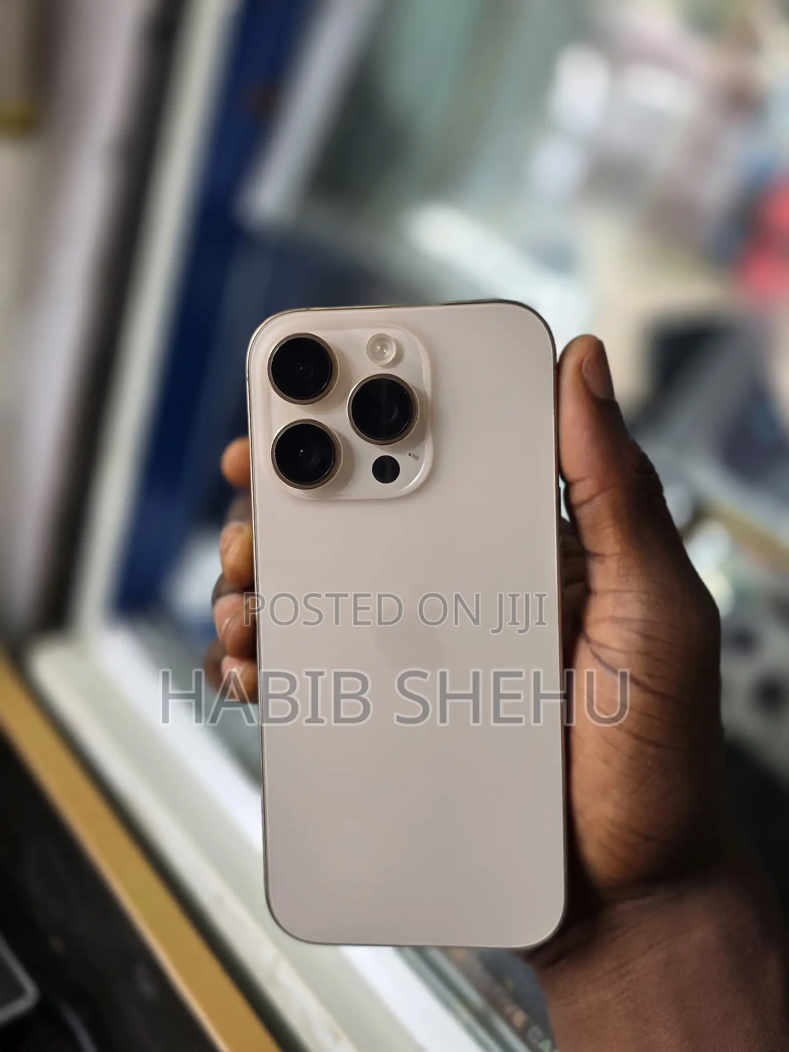 Apple iPhone 16 Pro 256 GB Gold