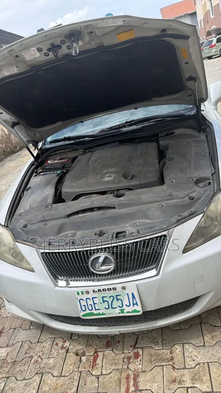 Lexus IS 2009 Off white
