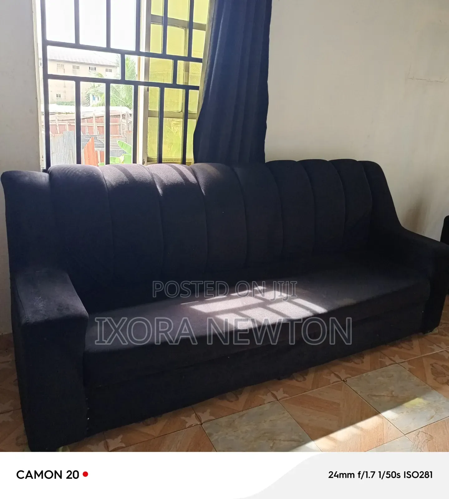 Couch, 4 Sitters Comfortable Soft Couch