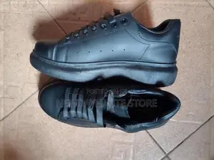 Kodds Monospec Sneakers