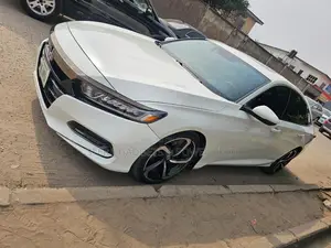 Honda Accord 2019 White
