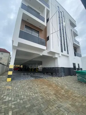 2bdrm Apartment in Lekki Phase 2 for sale