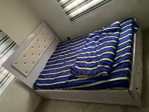 4 by 6 Bed Frame With 7 Inches Foam