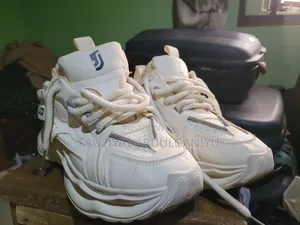 Unisex Chunky Sneakers