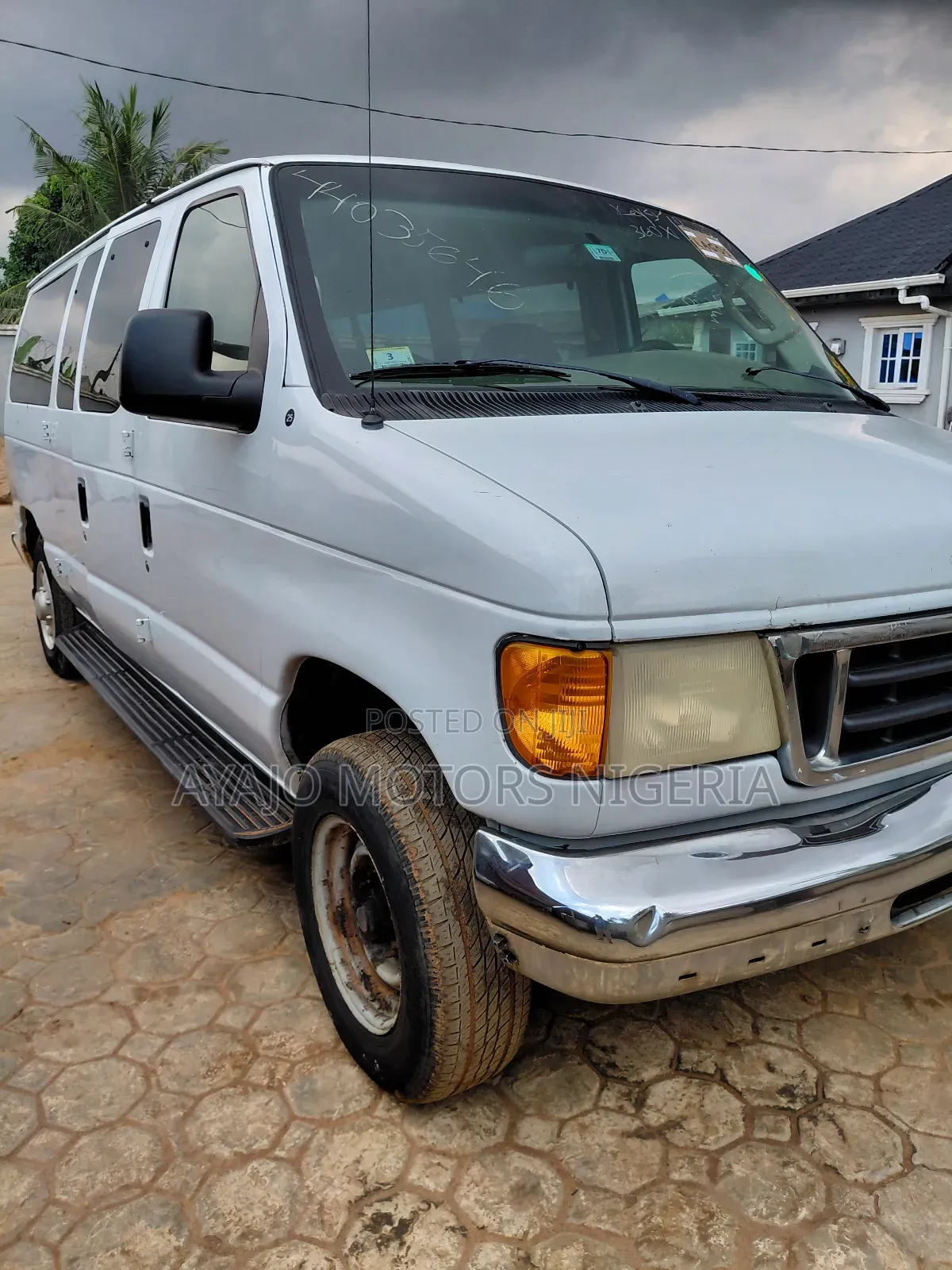 Ford E250 2007 White