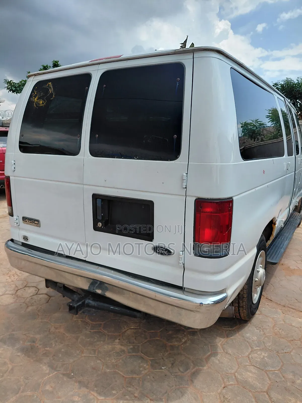 Ford E250 2007 White