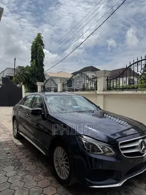 Mercedes-Benz E250 2011 Blue