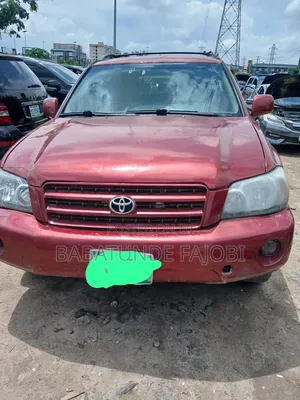 Toyota Highlander Base AWD 2003