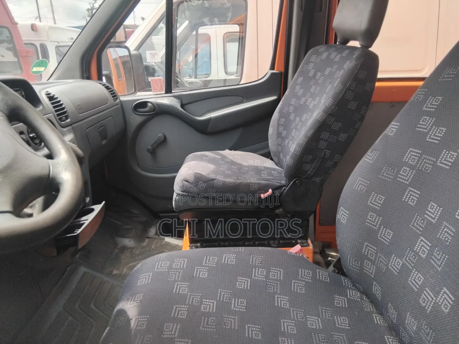 Mercedes-Benz Sprinter 2005 Orange