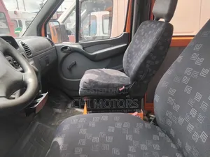 Mercedes-Benz Sprinter 2005 Orange