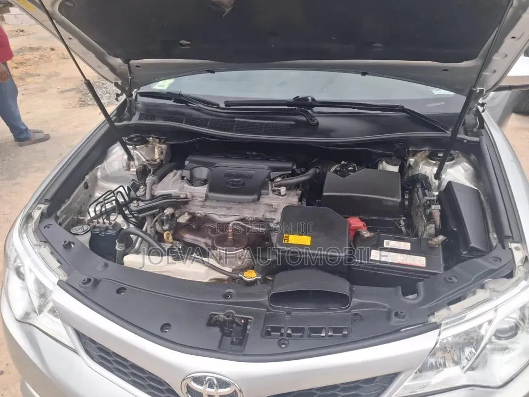 Toyota Camry 2013 Silver