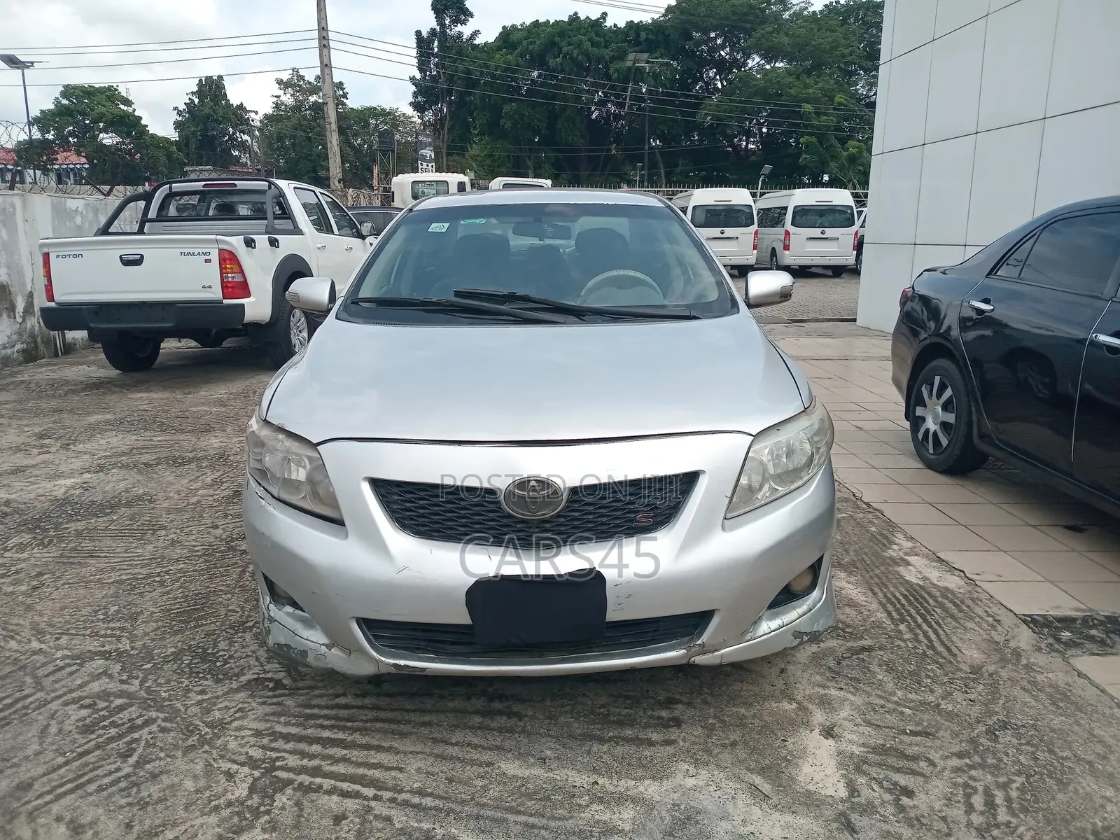 Toyota Corolla 2010 Silver