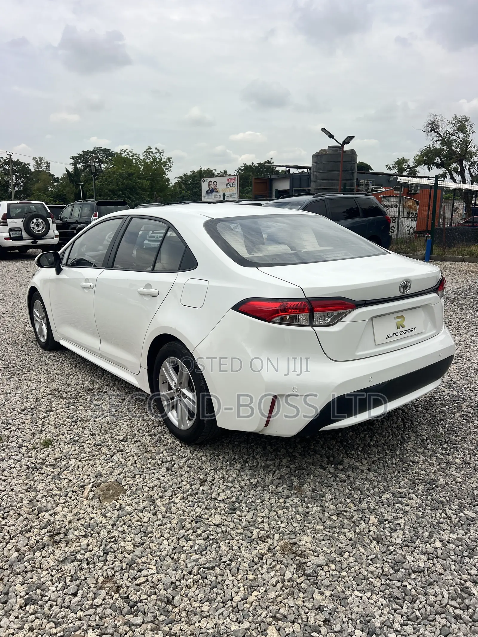 Toyota Corolla LE 2022 White