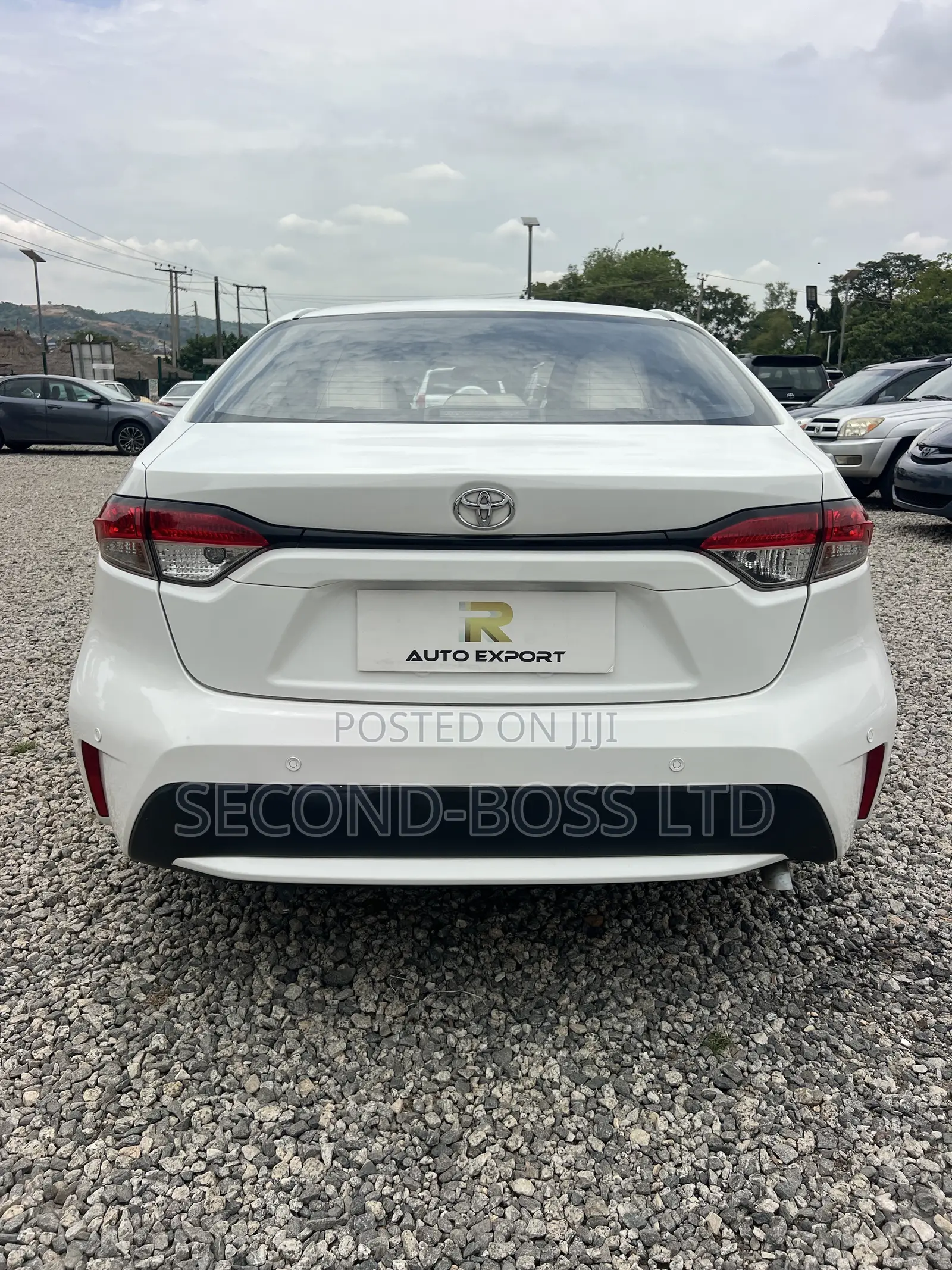 Toyota Corolla LE 2022 White