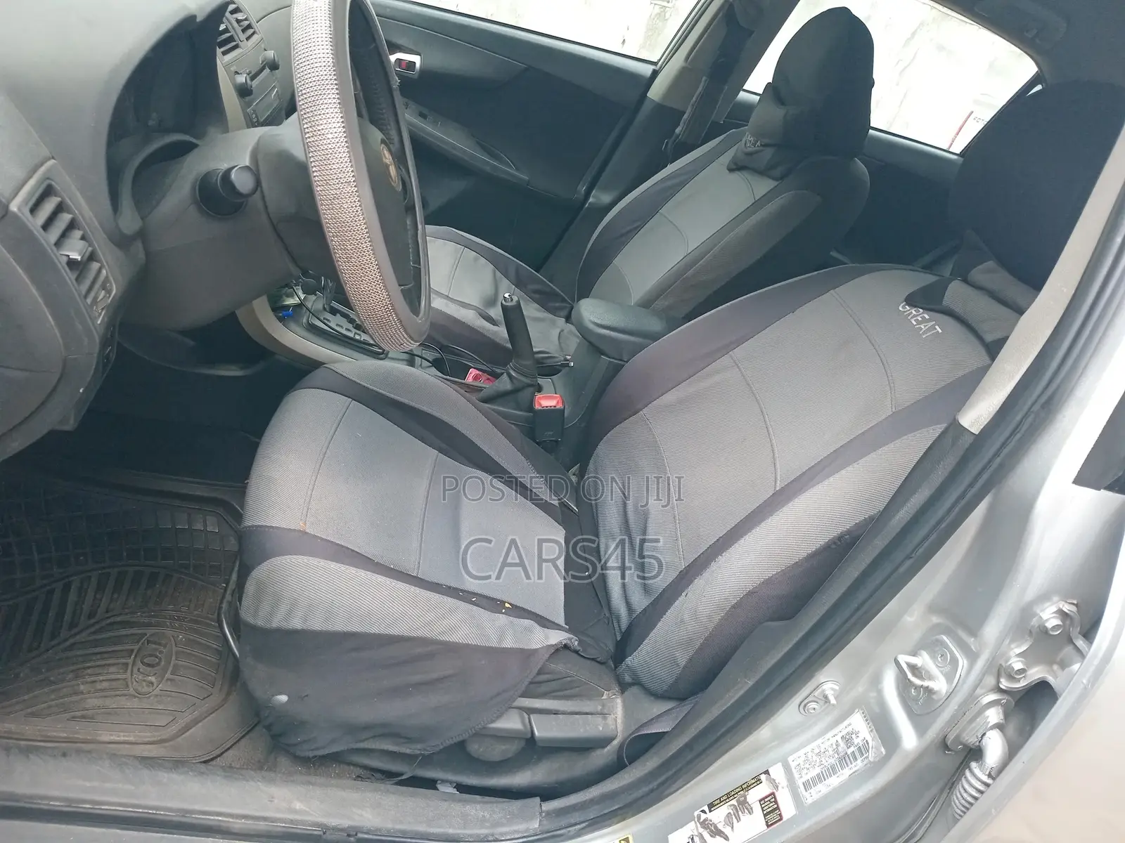Toyota Corolla 2010 Silver