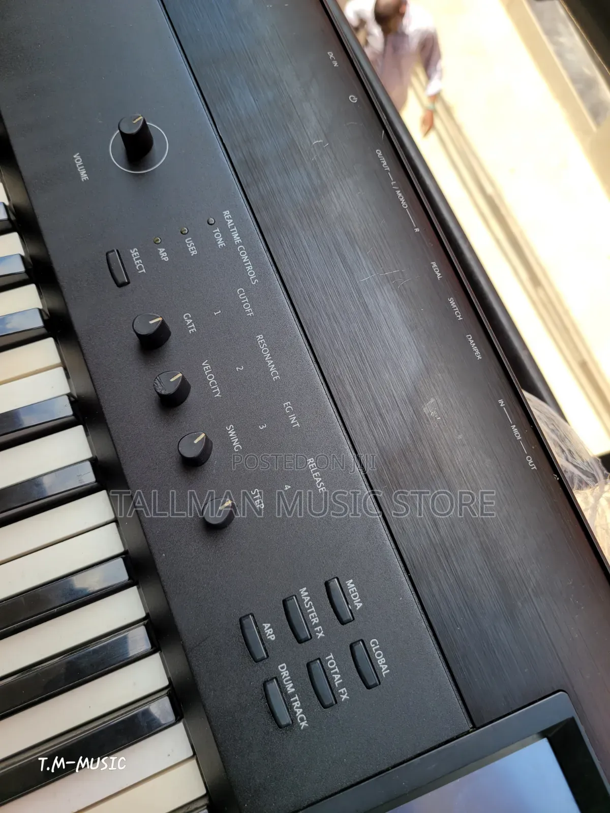 Korg Krome