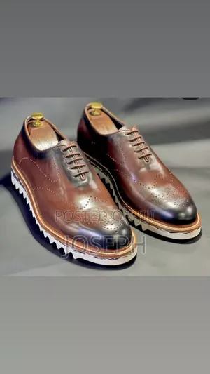 Whole-Cut Leather Shoes