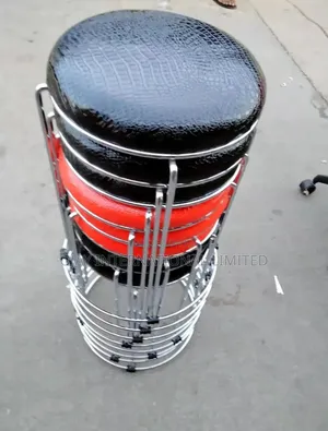 Plastic Round Stool With One Year Warranty