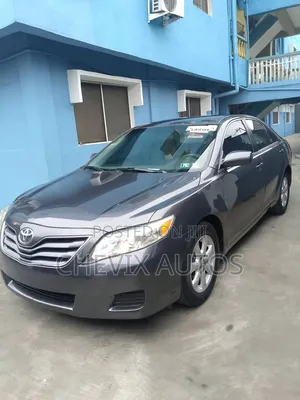 Toyota Camry 2011 Gray