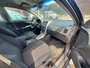 Toyota Corolla L 4dr Sedan (1.8L 4cyl 5M) 2012 Black