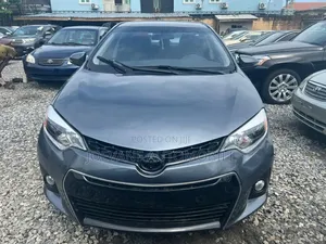 Toyota Corolla 2015 Gray