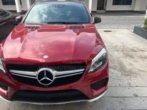 Mercedes-Benz GLE-Class 2016 Red