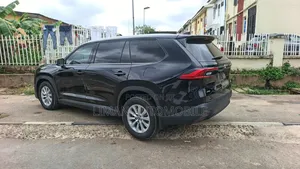 Toyota Highlander XLE 2025 Black