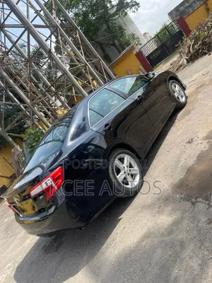 Toyota Camry SE 4dr Sedan (2.5L 4cyl 6A) 2012 Matt Black