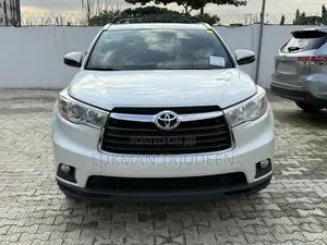 Toyota Highlander XLE V6 4x2 (3.5L 6cyl 6A) 2016 White