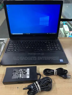 Laptop Dell Precision 3530 16GB Intel Core i7 SSD 512GB
